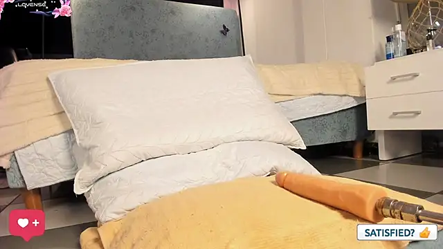 JESSI_NAOMI 现场XXX聊天