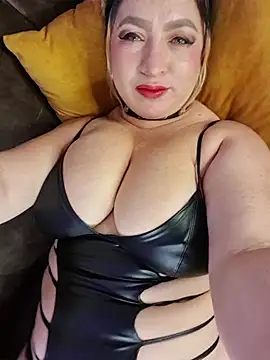 laurabassiiのライブXXXチャット
