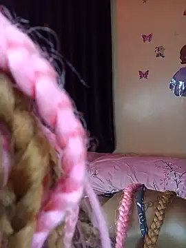 SaInTsUgAr's Live XXX Chat