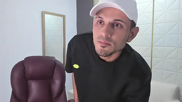 jacob_stonne Adlı Modelin Canlı XXX Sohbeti