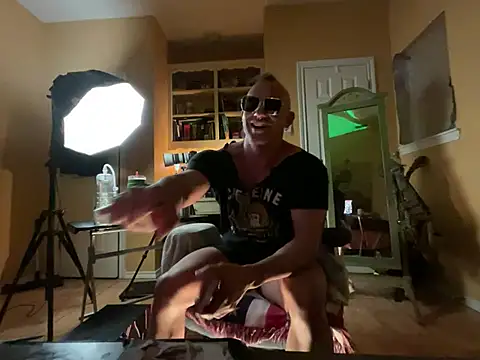 Czat XXX na żywo – daddydonkey84
