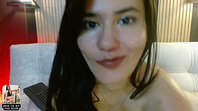 Victoria_1126 লাইভ XXX চ্যাট