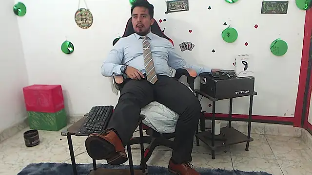KalethBigDick – Naživo XXX chat