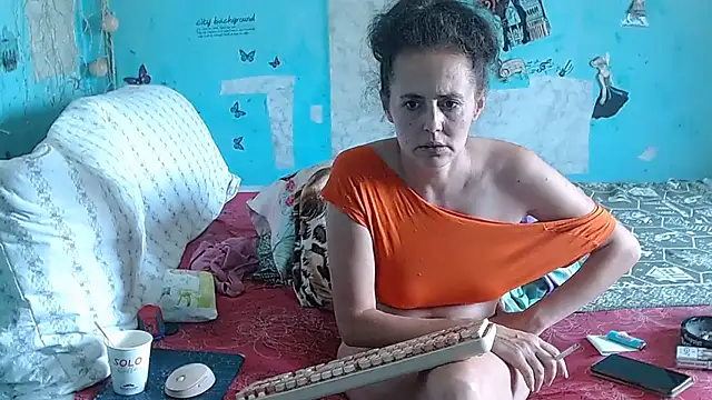 brighteyes77 Adlı Modelin Canlı XXX Sohbeti