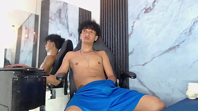 Онлайн чат XXX BlakeSttone