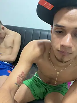 friends_lust_latin Pertunjukan Webcam