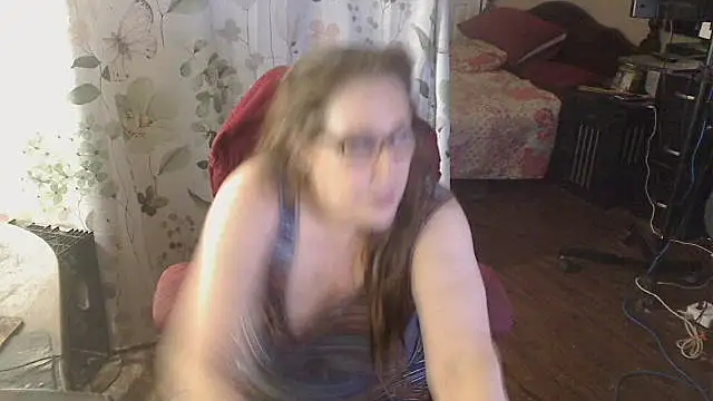 Chat +18 de Ireallysquirt ao vivo