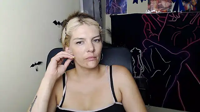 Czat XXX na żywo – VanessaRey_