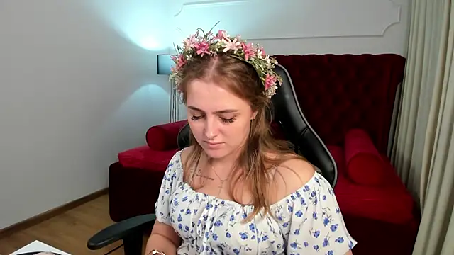 EllaBells' Live XXX Chat