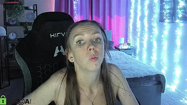 Živý XXX chat EmilyStevart