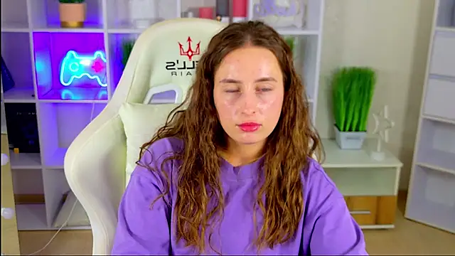 XXX chat uživo modela NadinnL