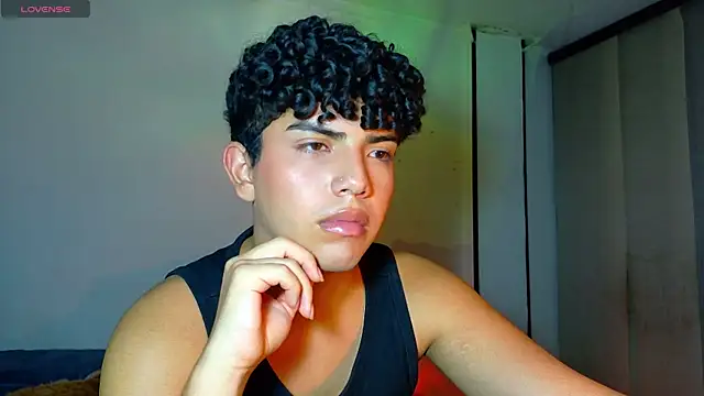 Kairoo_ Live XXX-chat