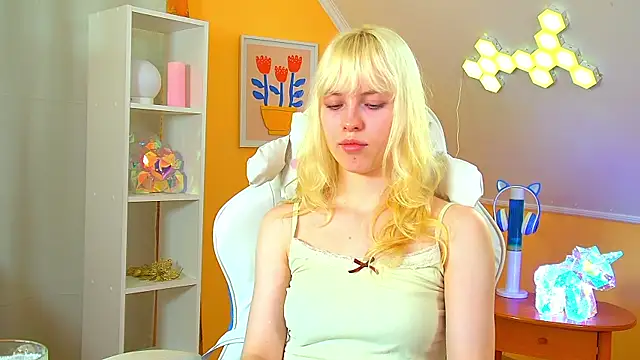 HannahHollis Adlı Modelin Canlı XXX Sohbeti