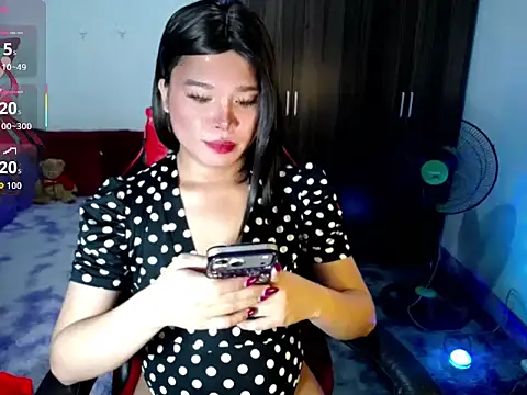 sofiathe1stのライブXXXチャット