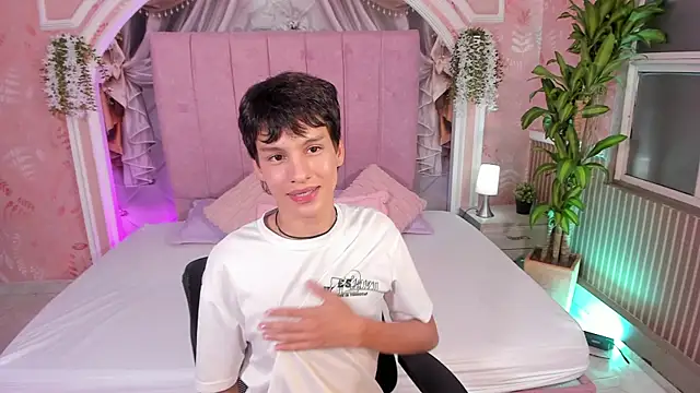 دردشة max_hunter1 الجنسية المباشرة
