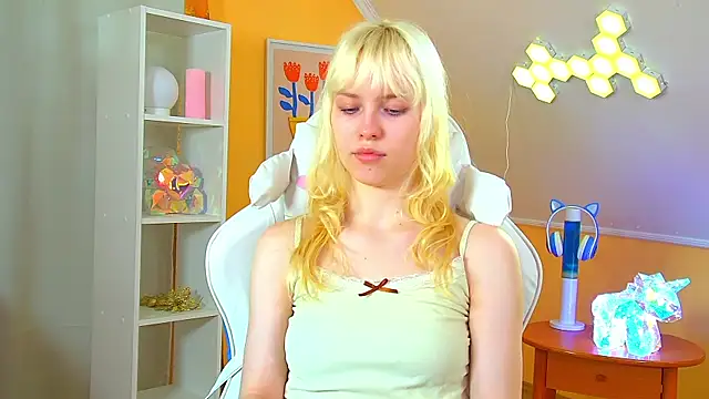 XXX chat uživo modela HannahHollis