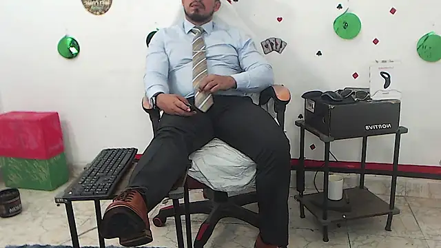 KalethBigDick Chat XXX in diretta