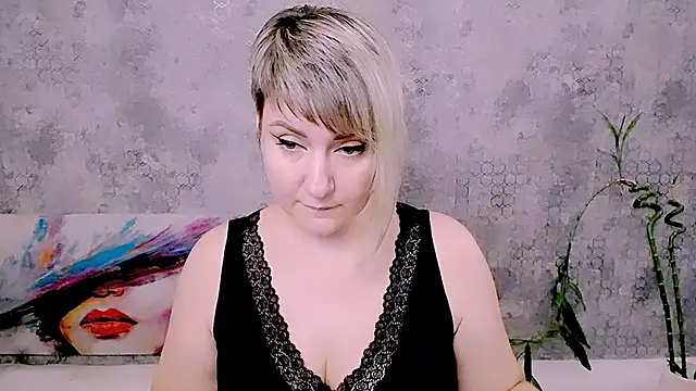 Živý XXX chat Djullia