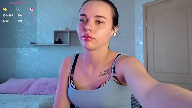 Kseni_a – Naživo XXX chat