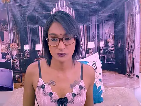 IndianRebel4u2Luv Adlı Modelin Canlı XXX Sohbeti