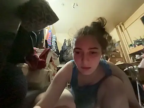 Snowbunnycake_131 – Naživo XXX chat