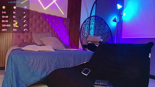 rihanna_rose's Live XXX Chat