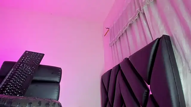 Онлайн чат XXX stephany_doll_