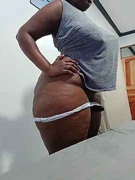 Chatroom XXX en direct de queennapal