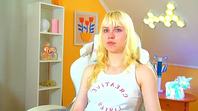 HannahHollis Adlı Modelin Canlı XXX Sohbeti