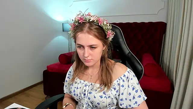 EllaBells' Live XXX Chat