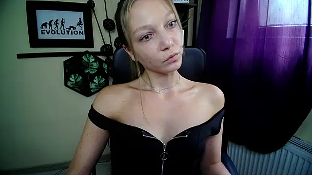 Chat +18 de EmillyPlay ao vivo