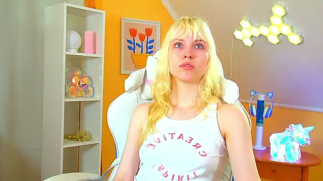 HannahHollis XXX чат на живо