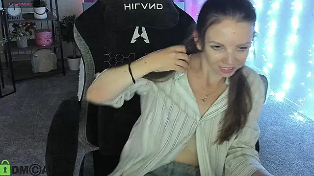 EmilyStevart's Live XXX Chat