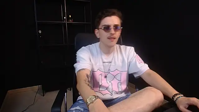 FelixStarkk live XXX chat