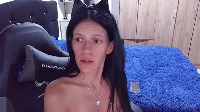 دردشة Annastasia_Rousse الجنسية المباشرة