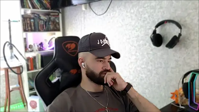 Živý XXX chat _Serious_Man