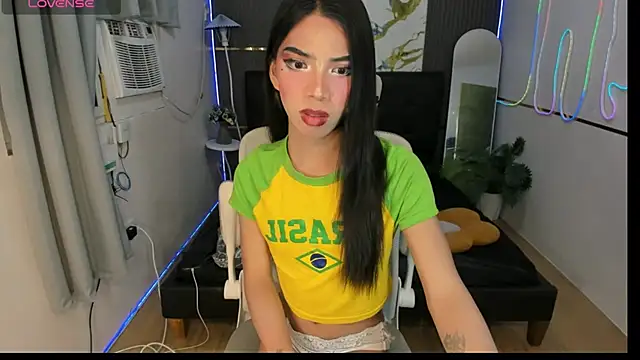Alexa_therealhorsecock Live XXX-chat