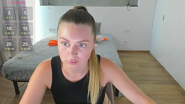 Kitkatvel Chat XXX live