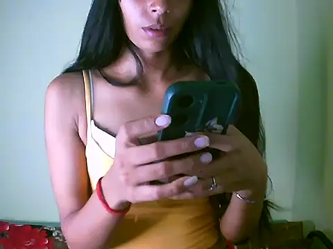Naina-GF's Live XXX Chat
