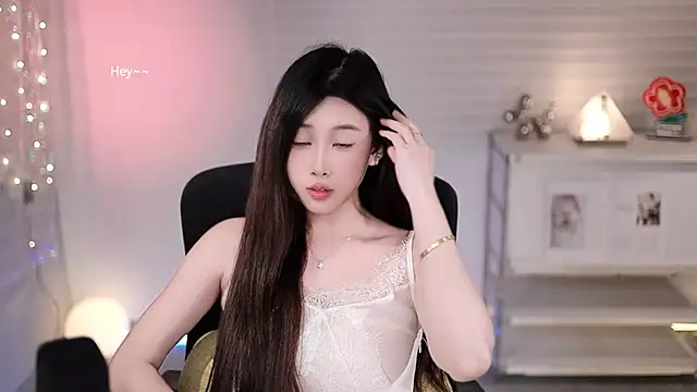 XXX chat uživo modela SleepArtist