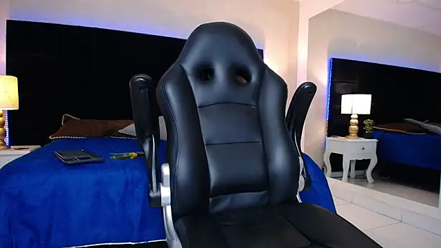 Živý XXX chat SkylerBigxxx