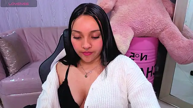 Chat +18 de lia_harper_t ao vivo