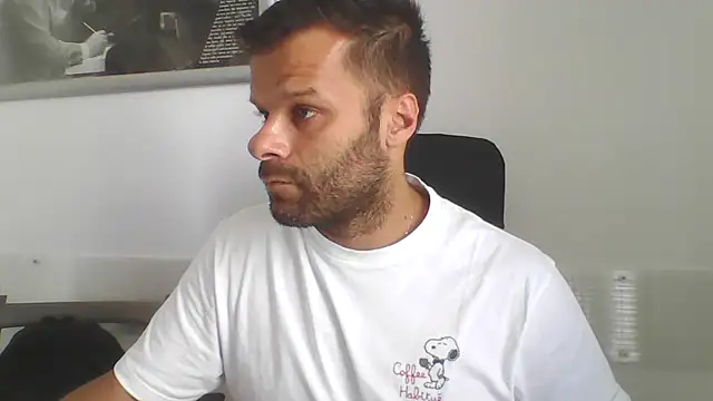 Živý XXX chat FROCETTO93