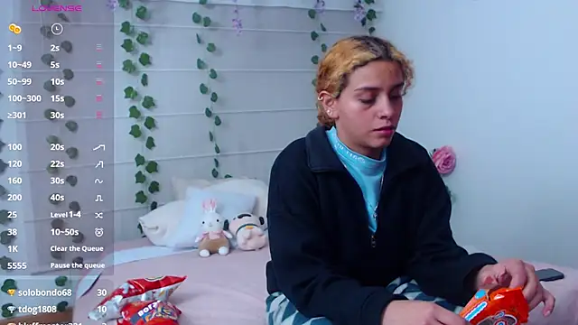 צ'אט XXX בשידור חי של Sarabubbie