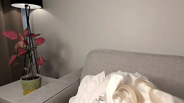 lauremestler-'s Live XXX Chat