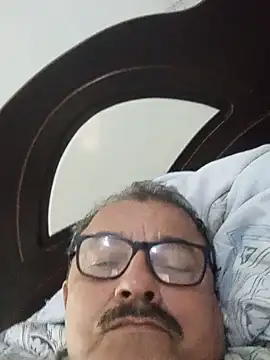 Misterymem63's Live XXX Chat