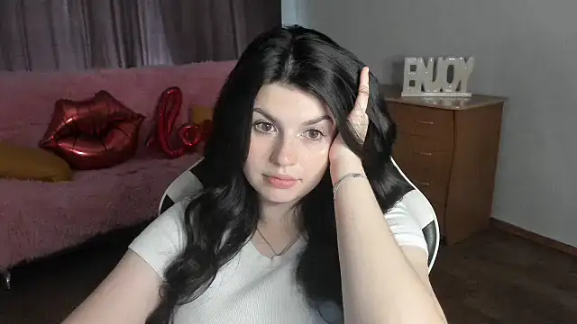 KisaModel Chat XXX live