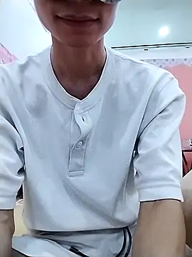 Chat XXX en directo de Kangc369