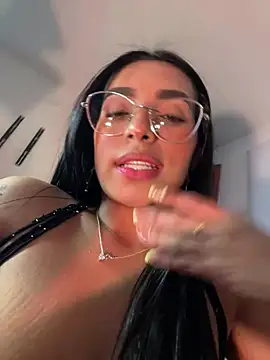 Linda_Saenz_'s Live XXX Chat