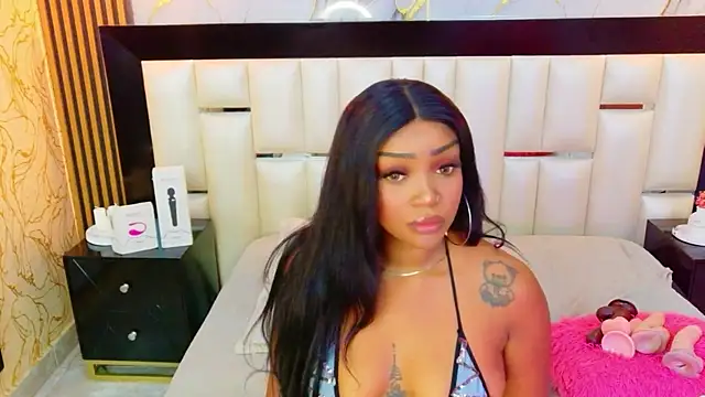 XXX chat uživo modela SalomeRestrepo